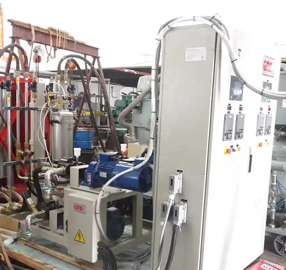 PU LOW PRESSURE FOAMING MACHINE
